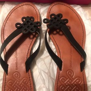 Diane Von Furstenberg black leather sandals